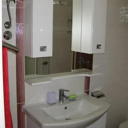 Fuer 4 Personen Ca 45 Qm In Srima, Dalmatien Norddalmatien - B60470 斯里马