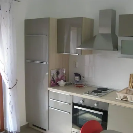 Fuer 4 Personen Ca 45 Qm In Srima, Dalmatien Norddalmatien - B60470 公寓