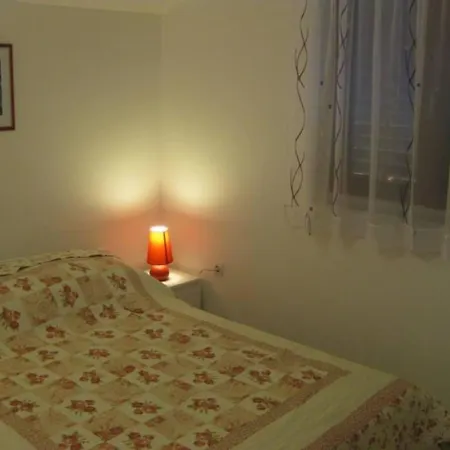 Fuer 4 Personen Ca 45 Qm In Srima, Dalmatien Norddalmatien - B60470 * 斯里马
